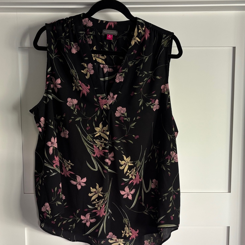 Vince Camuto Black Floral Sleeveless V-Neck Camisole - Pink & Cream Flowers